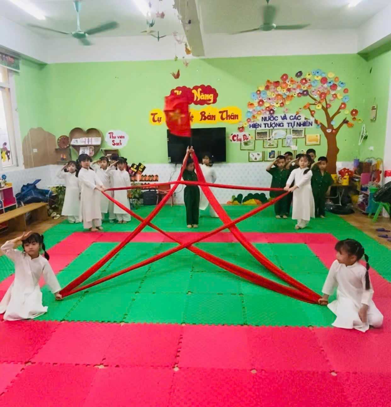🇻🇳🇻🇳 𝐂UNG CẢ NƯỚC HƯỚNG TỚI 𝐊𝐈̉ 𝐍𝐈𝐄̣̂𝐌 50 𝐍𝐀̆𝐌 𝐍𝐆𝐀̀𝐘 𝐆𝐈𝐀̉𝐈 𝐏𝐇𝐎́𝐍𝐆 𝐌𝐈ỀN 𝐍𝐀𝐌 (30/4/1975 - 30/4-2025) 🇻🇳🇻🇳